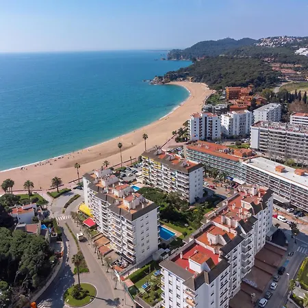 Familiar Con Piscina Junto A La Playa * يوريت دي مار