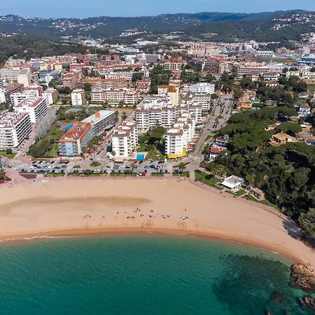 Familiar Con Piscina Junto A La Playa يوريت دي مار
