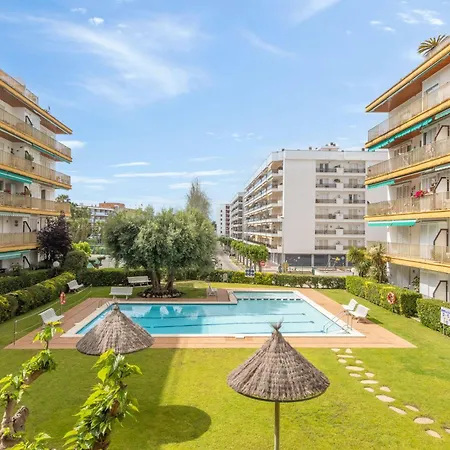 Familiar Con Piscina Junto A La Playa * يوريت دي مار